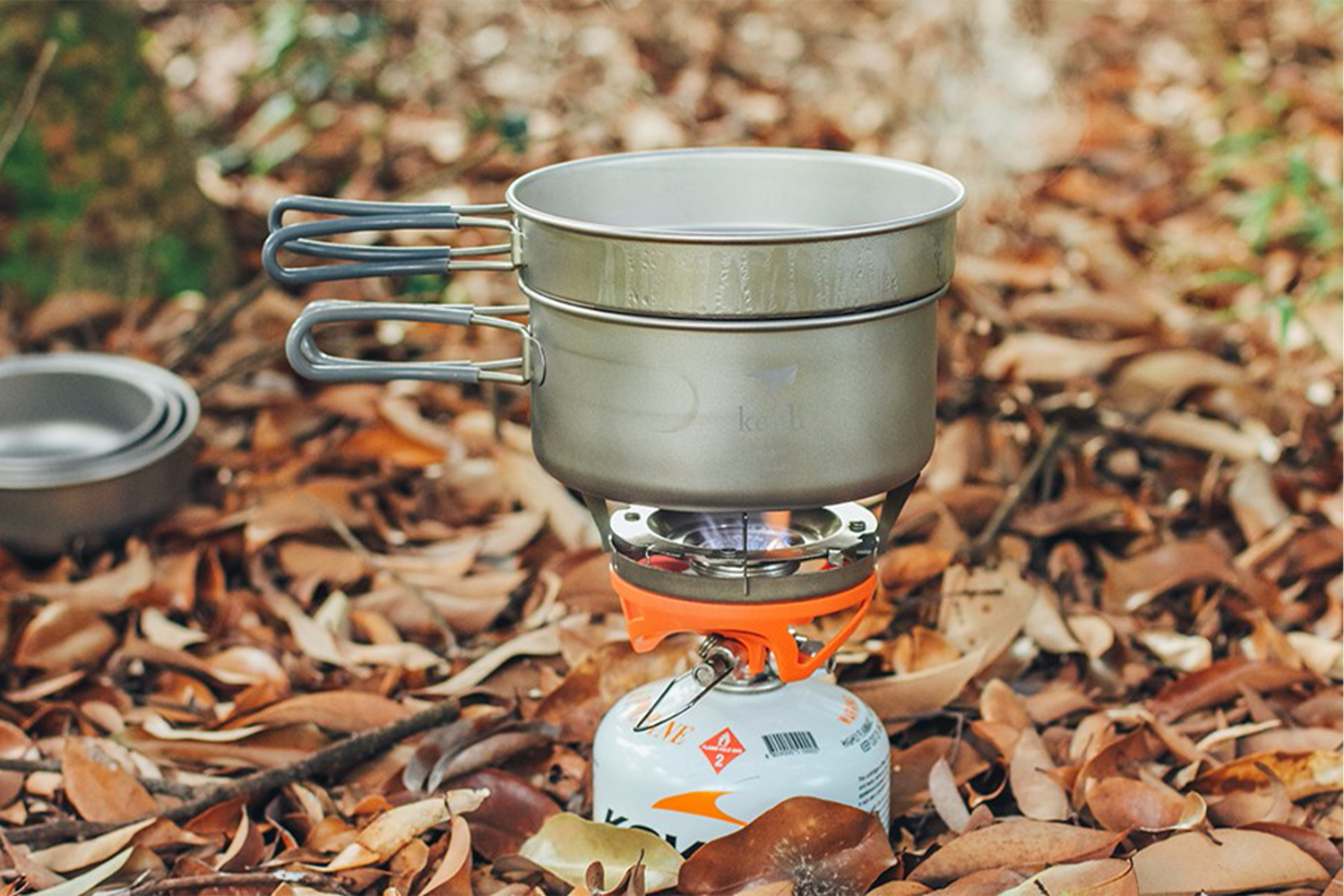 Les avantages du titane en cuisine en plein air