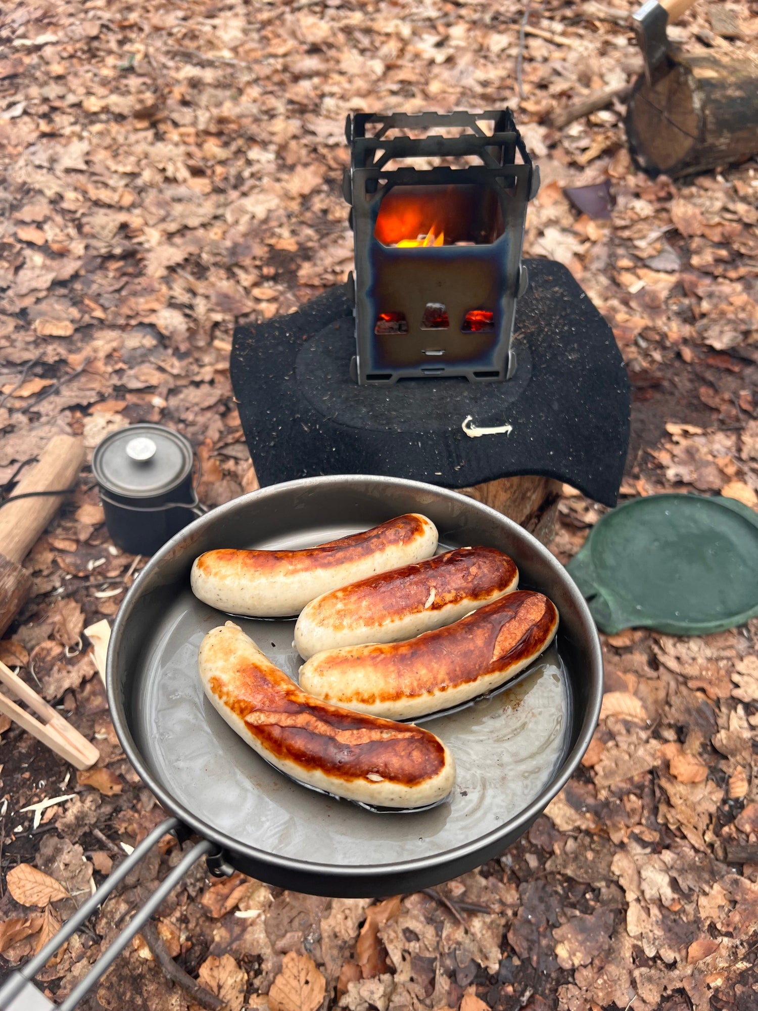 Astuces avancées pour cuisiner en plein air par temps pluvieux