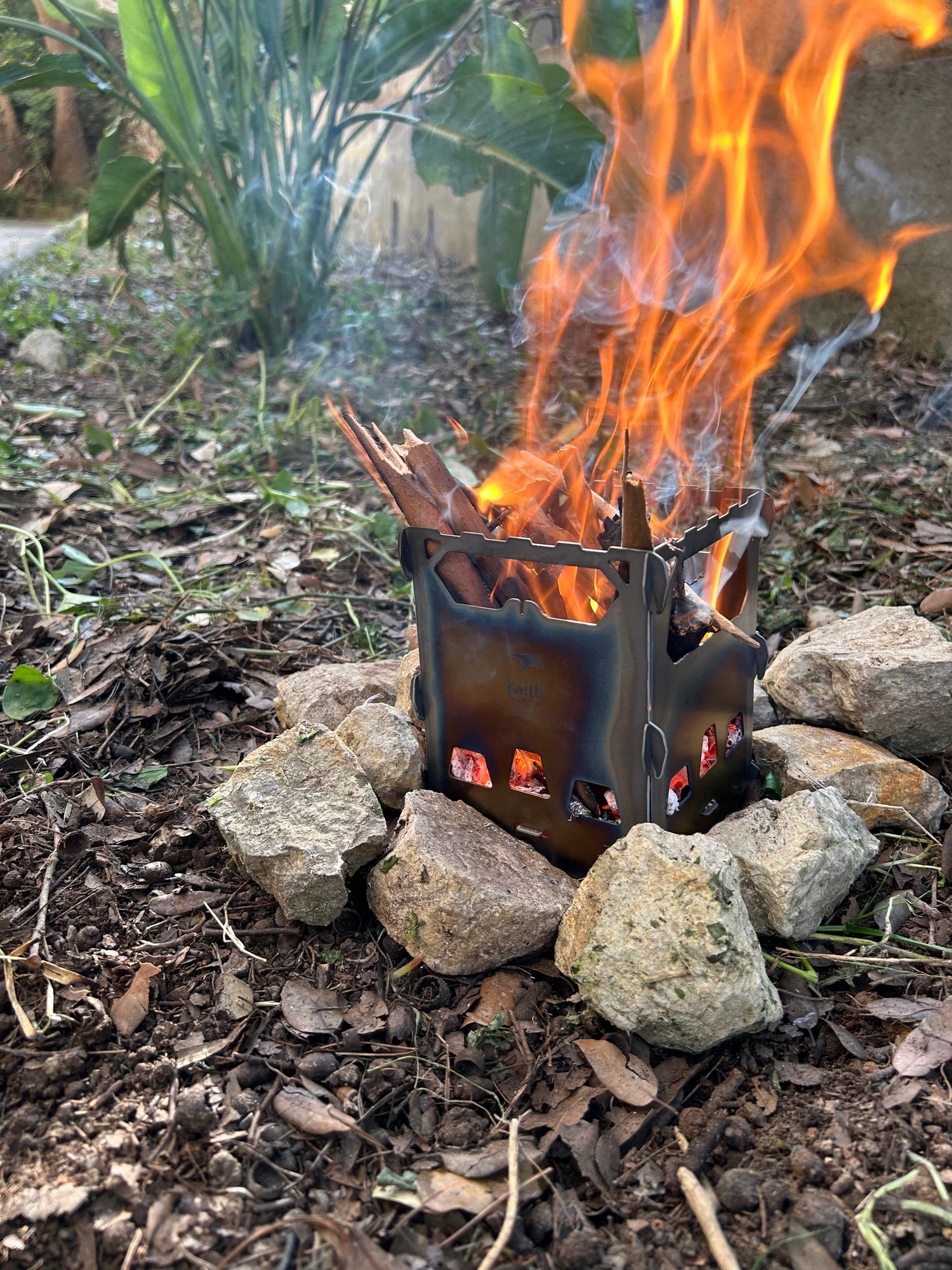 Guide ultime pour choisir le bon réchaud en plein air : bois, gaz ou multi-combustible ?