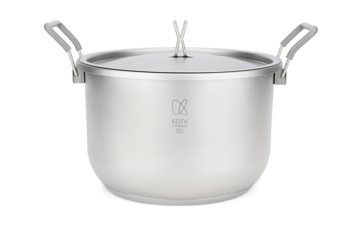 Titanium saucepans