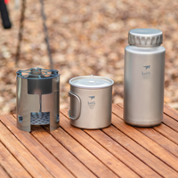 Conjunto de acampamentos de ninho de titânio