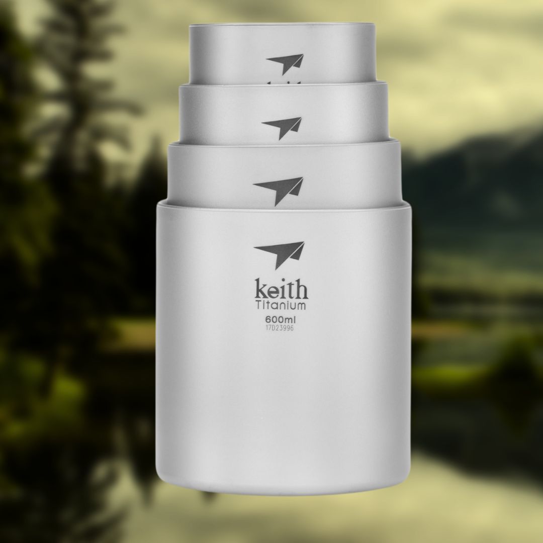 Titan -Becher -Set
