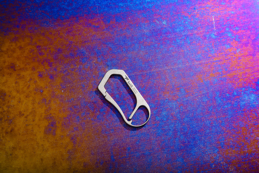 Titan -Karabiner