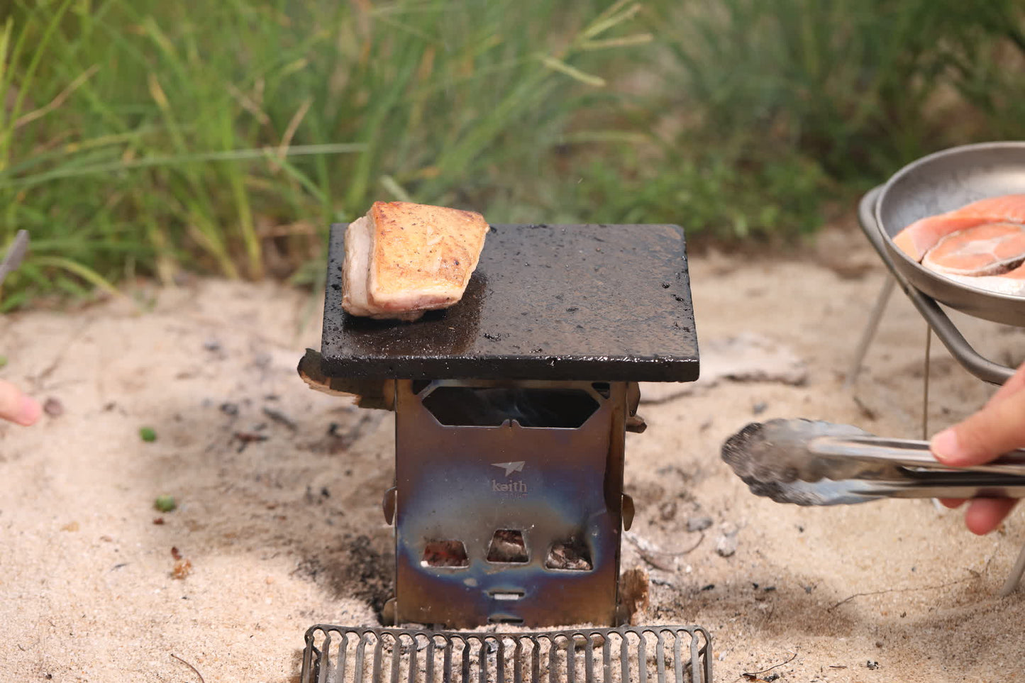 Brændeovn og titaniumgrill