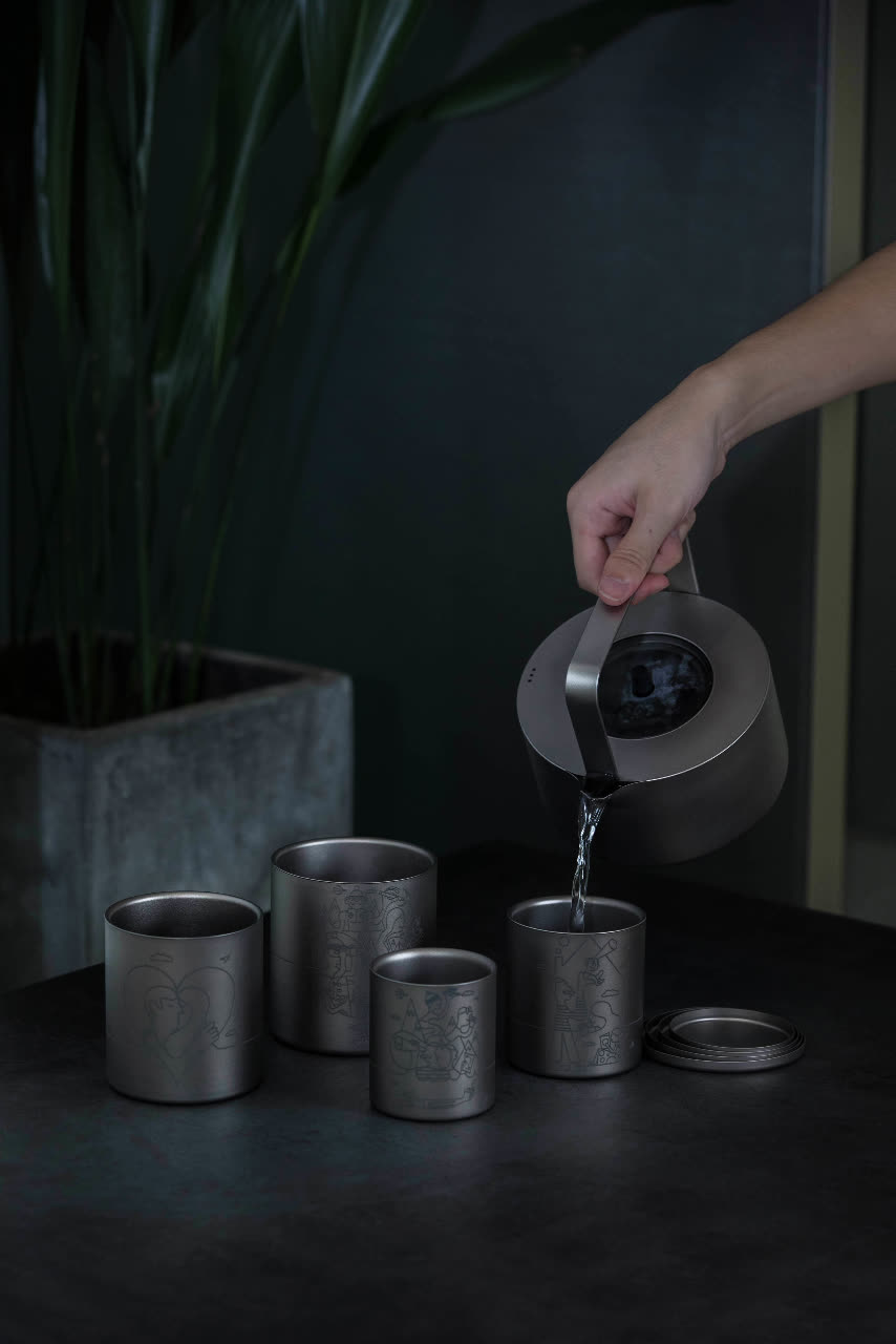 Titan -Becher -Set
