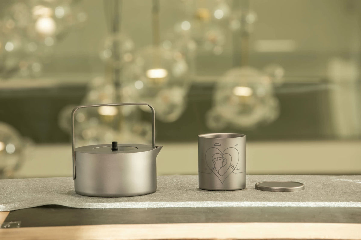 Titan -Becher -Set