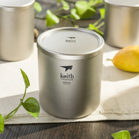 Tazas aislantes de titanio
