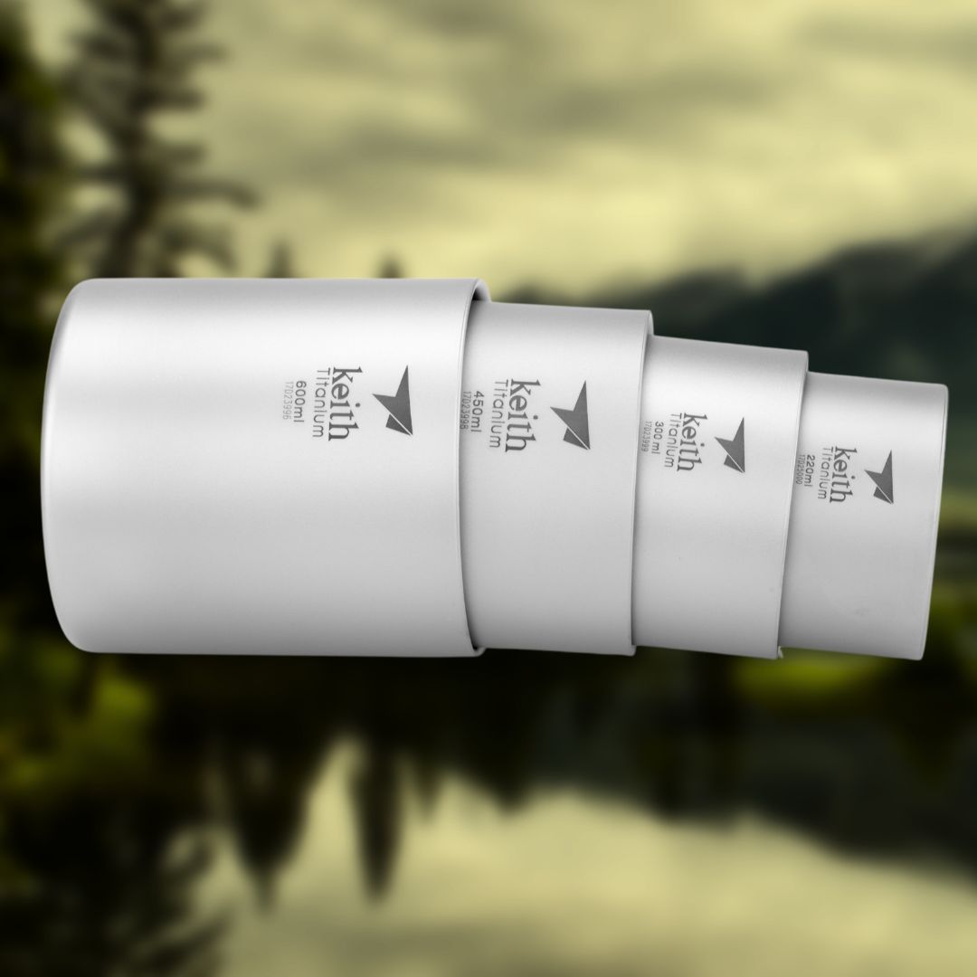 Titan -Becher -Set