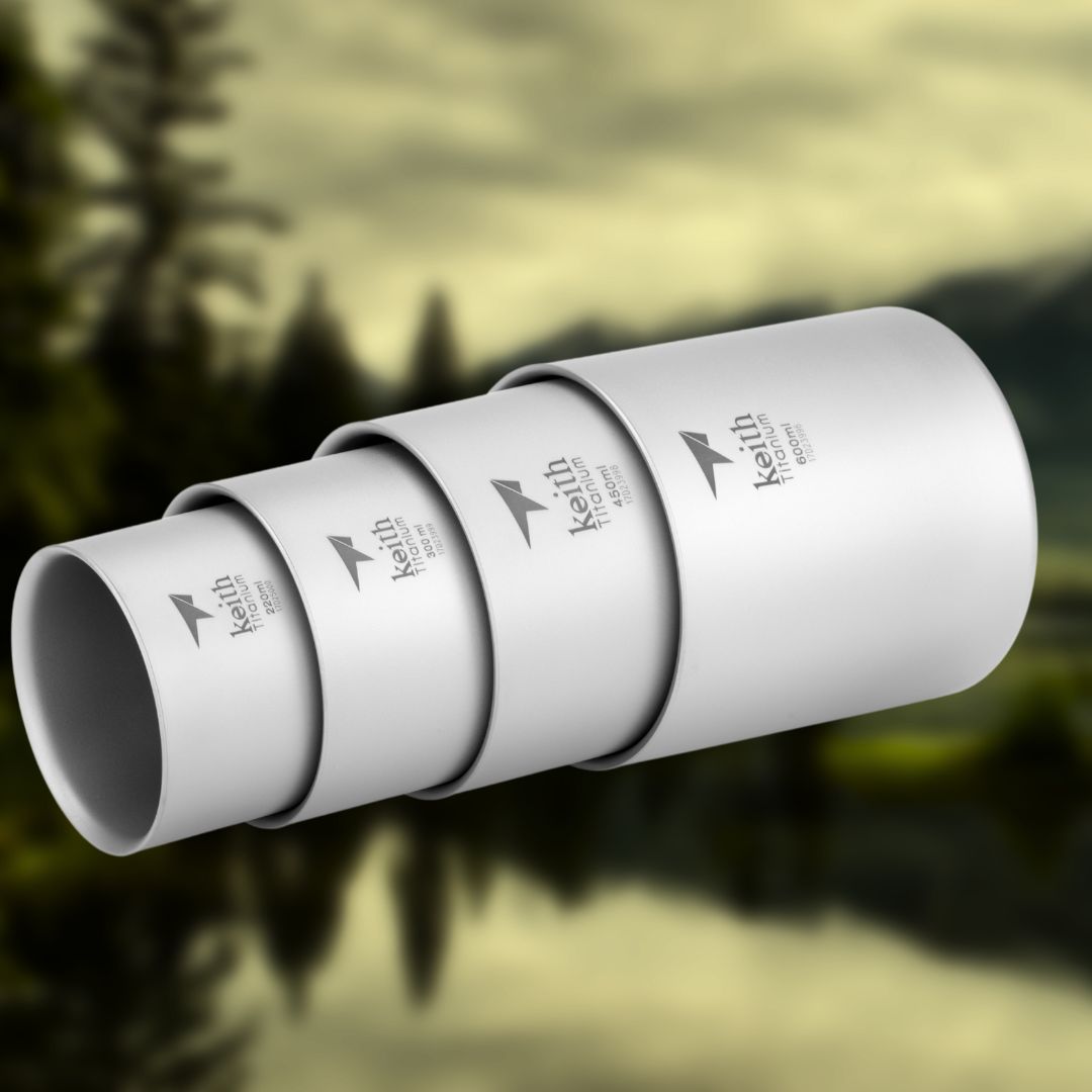 Titan -Becher -Set