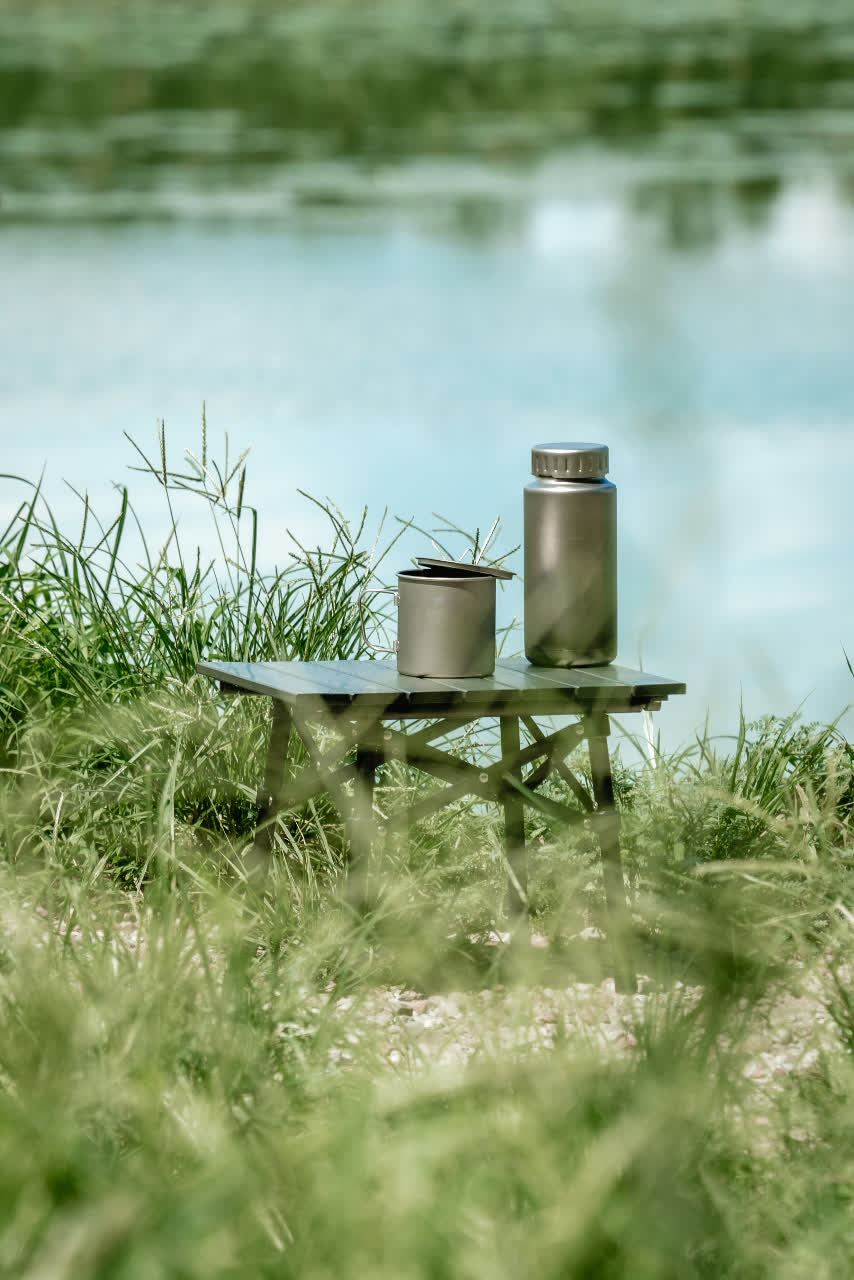 Conjunto de campamento nido de titanio