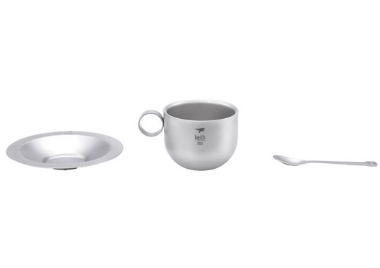 Kaffekopp med skål og skje